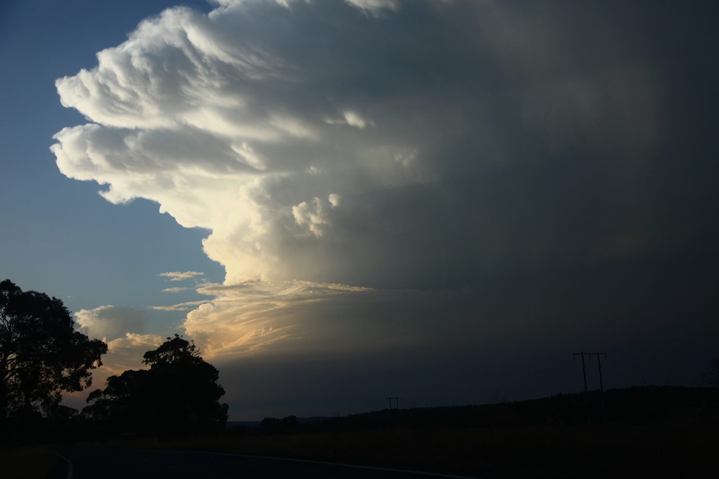 A large supercell with deep ridged structure on its updraft